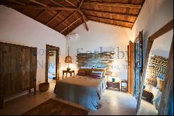 Recently-refurbished house in Trancoso