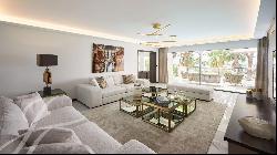 Luxurious Penthouse in an intimist  residence with a prestigious address