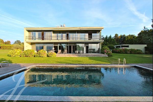 Beautiful contemporary villa in the heart of Cologny