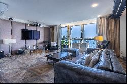 Luxurious Seaview Apartment