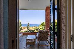 Serene Living in a Five Bedroom Seaside Villa