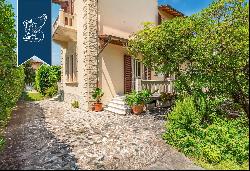 Historical villa with a sea-facing turret for sale one step from Forte dei Marmi
