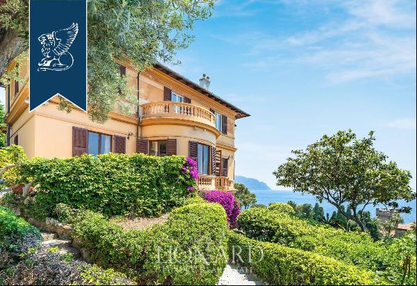 Ancient estate of Ligurian high-bourgeoisie for sale in one of the most enchanting parts o