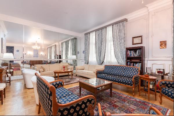 Luxury apartment in the Quiet Centre of Riga
