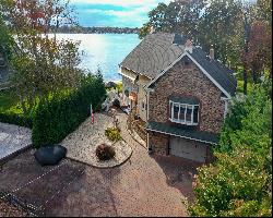 Beautiful Mint Condition Waterfront Home with Amazing River Views