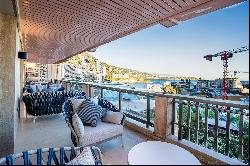 Reserve, Exceptional renovated 4/5 room flat with sea views