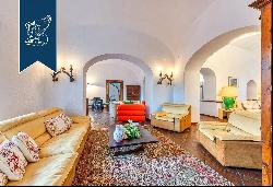 Prestigious villa with an outbuilding, pool and private park for sale in Ischia