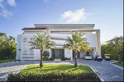 Hacienda B - Gorgeous Villa in Puntacana Resort