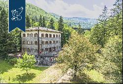 Ancient hotel-villa near the renowned ski resort of Abetone, in Tuscany