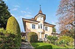 Amateurs' residence in one of the most prestigious districts in France