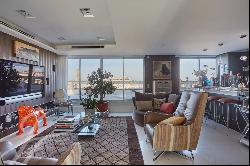 Exceptionnal penthouse with extensive stunning terrasses