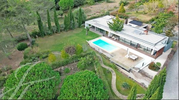 Excellent villa, set in the Sintra countryside and mountains