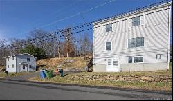 756-748 Brooks Road, Middletown CT 06457