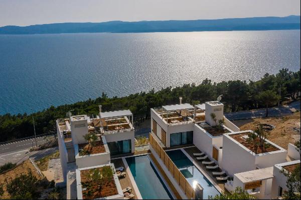 MODERN VILLA WITH SEA VIEW AND HEATED POOL