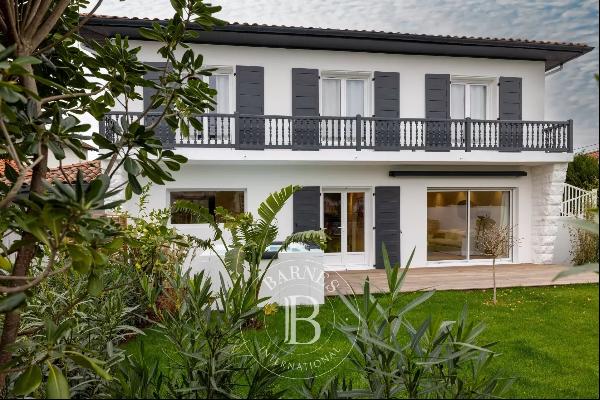 ANGLET, BIARRITZ GOLF, HOUSE OF 156 M² WITH GARDEN