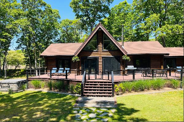 Greenport, updated log cabin on over 3 acres