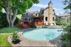 For Rent With Pool In Rockcliffe Park