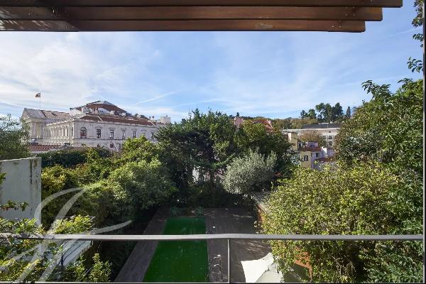 SUPERB APARTMENT WITH GARDEN IN THE HEART OF PRINCIPE RÉAL