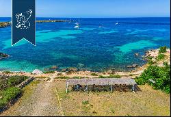 Charming estate surrounded by nature overlooking the sea for sale in Favignana