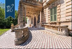 Monumental period villa surrounded by a private park for sale in Liguria, near Genoa