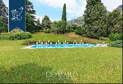 Wonderful period estate with a big centuries-old park at a stone's throw from Griante's la