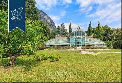 Wonderful period estate with a big centuries-old park at a stone's throw from Griante's la