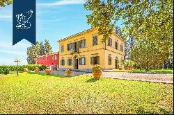 Luxurious property with 160 hectares of grounds not far from Florence