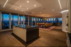Highly luxurious penthouse with stunning views over Rotterdam