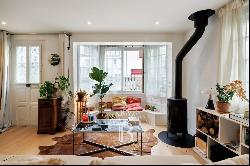 BIARRITZ, RENOVATED TOWN HOUSE IN THE HEART OF TOWN