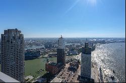 Highly luxurious penthouse with stunnings views over Rotterdam