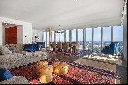 Highly luxurious penthouse with stunnings views over Rotterdam