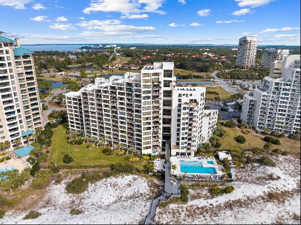 Newly Renovated Beachfront Condo With Outstanding Gulf Views