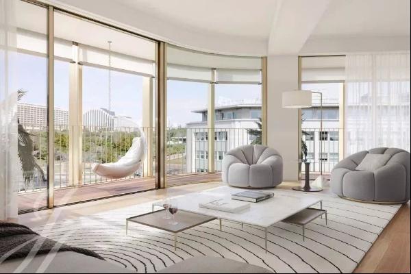 Penthouse with view, T3, 294m2, terrace and balconies in the center of Lisbon