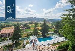 Luxury villa with a garden and panoramic pool for sale in the Marche