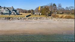 14A Shore Road, Waterford CT 06385