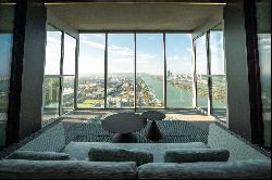 Astonishing modern duplex with balcony and fantastic view over Vienna