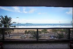 Apartment with an ocean view in Ipanema
