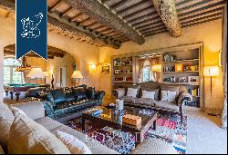 Prestigious historical property with grounds and agritourism resort in Siena