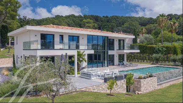 Mougins : Exception brand new 5 bedroom villa
