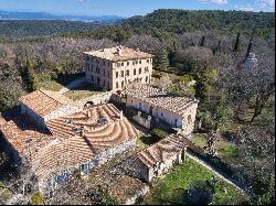 18th century château with outbuildings for renovation near Aix-en-Provence town center