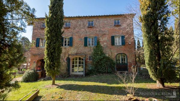 Seventeenth-century, Macchiaiene Country Villa, Sinalunga,Tuscany