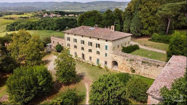 Casin de' Nobili 1600s villa with park and vineyard, Siena - Tuscany