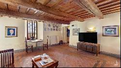 Downtown 17th-century Palace with pool in Castel Rigone, Perugia - Umb