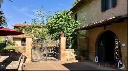 The Old Olivo Villa with pool and view of Siena - Tuscany