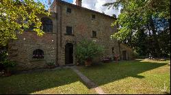 Casale con Laghetto, Cortona, Arezzo - Tuscany