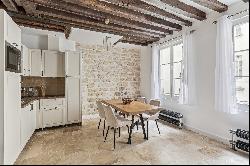 Saint-Germain-des-Prés furnished two-room apartment