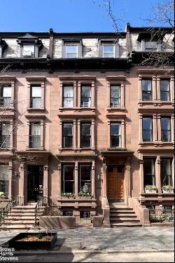 50 GARDEN PLACE in Brooklyn Heights, New York