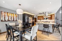 Stunning 3 bedroom duplex nestled in the heart of the vibrant Eagle-Vail