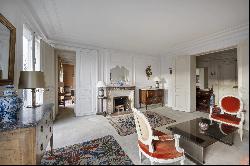 Paris 7th District – St Germain - A 3 bed apartment with a balcony