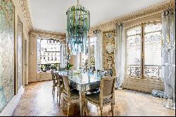 Paris 8th District – A meticulously renovated 3-bed apartment